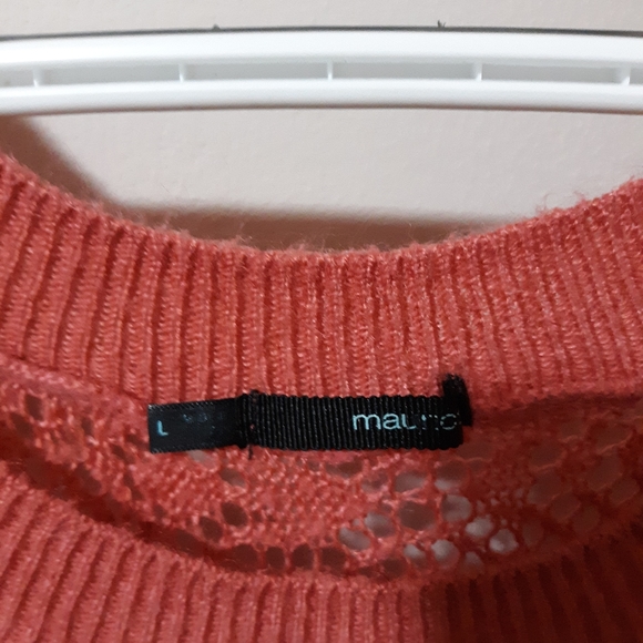 Junior's sweater - Picture 3 of 3